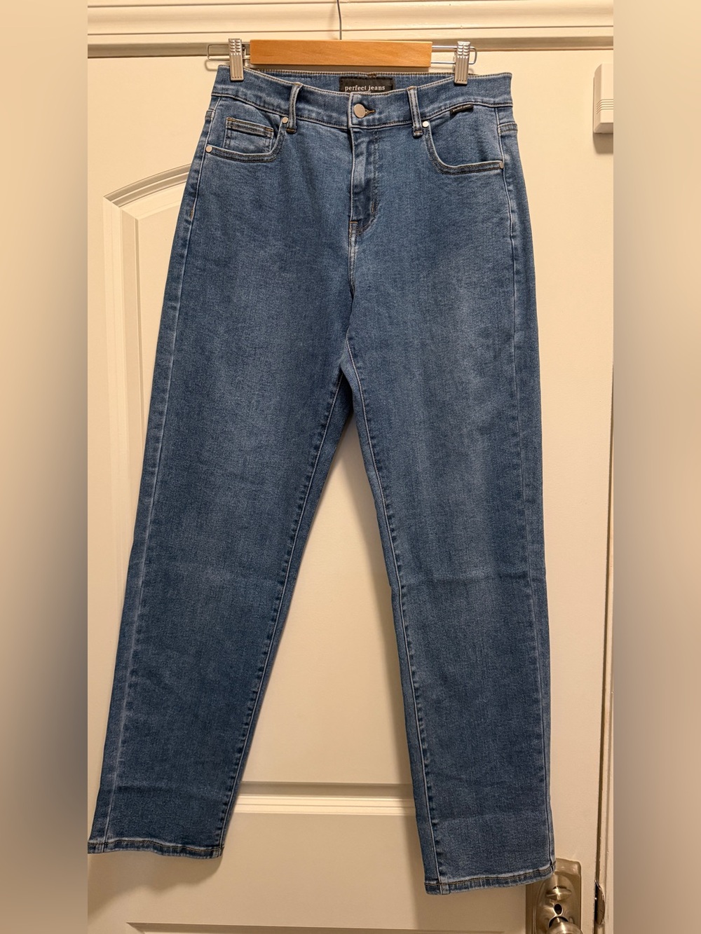 Perfect Jeans Denmark Straight Leg Jeans – Size L/33 – Medium Wash